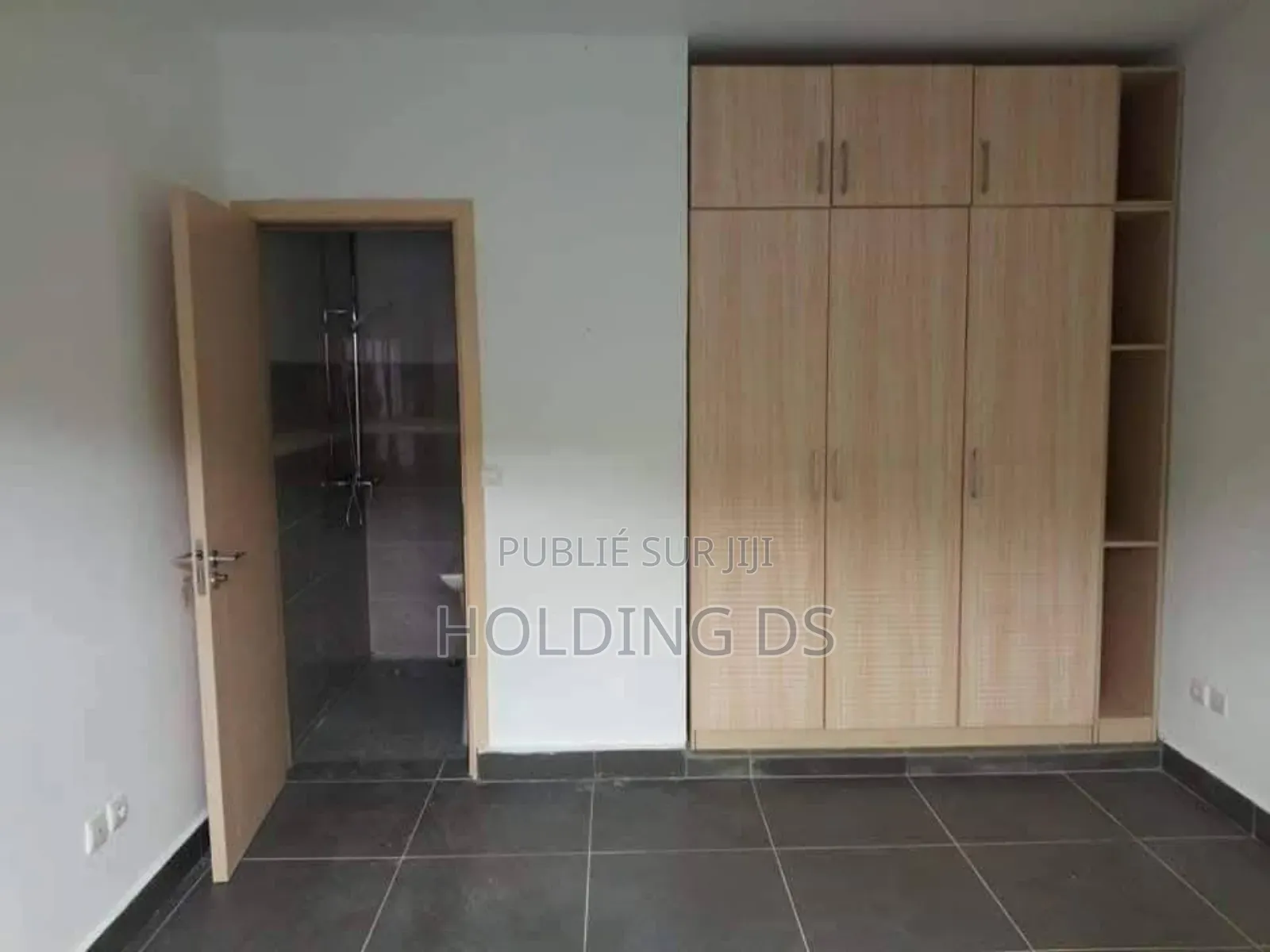 Furnished 4chbre Duplex dans Location Immobilière, Cocody à Louer