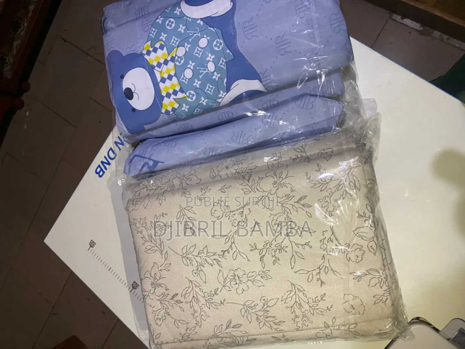 Drap + Rideau + 2 Oreillers À 5