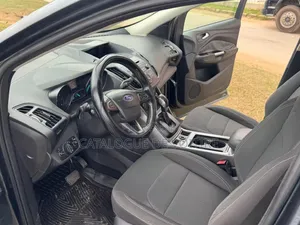 Ford Escape 2018 Gris