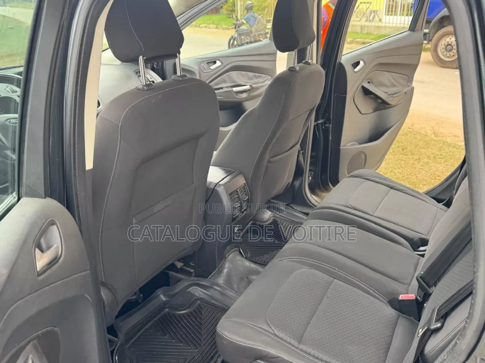 Ford Escape 2018 Gris