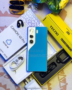Nouveau Tecno Camon 40 256 GB Bleu