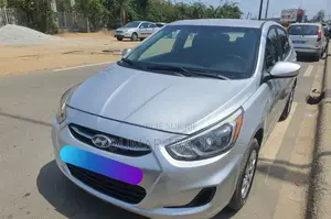 Hyundai Accent 2016 Gris
