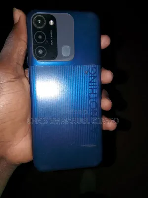 Tecno Spark 8C 64 GB Bleu