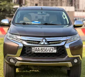 Mitsubishi Montero Sport 2021 Marron