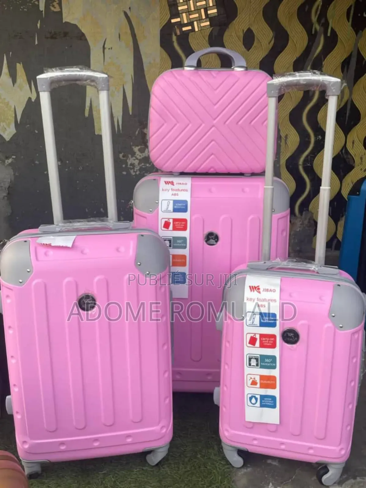 Nouveau Lot De Valise 4 en 1 Disponible!