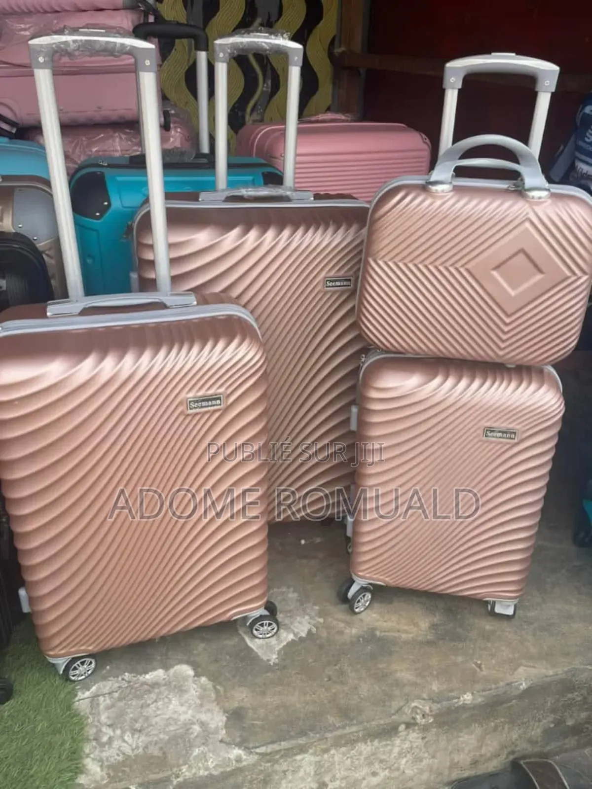 Nouveau Lot De Valise 4 en 1 Disponible!