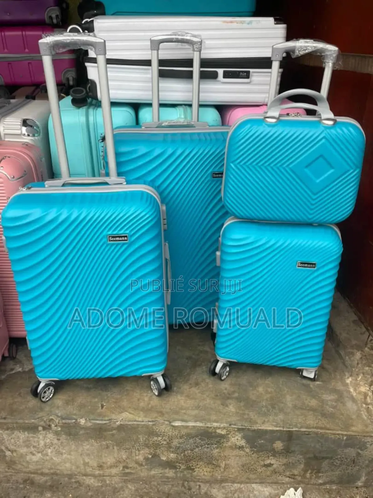 Nouveau Lot De Valise 4 en 1 Disponible!