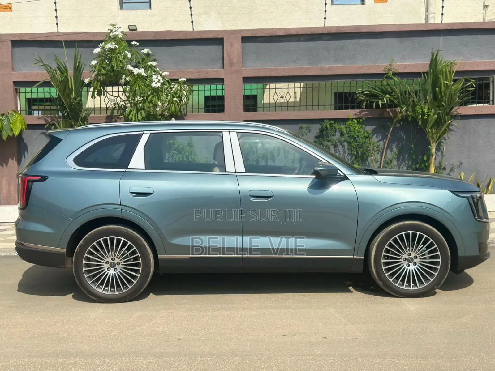 Jetour X70 Plus 2025 Beige