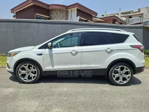 Ford Escape 2018 Beige