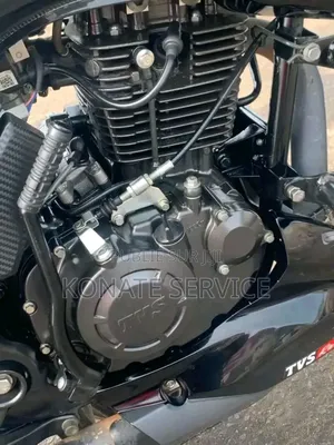 TVS Apache 180 RTR 2025 Noir