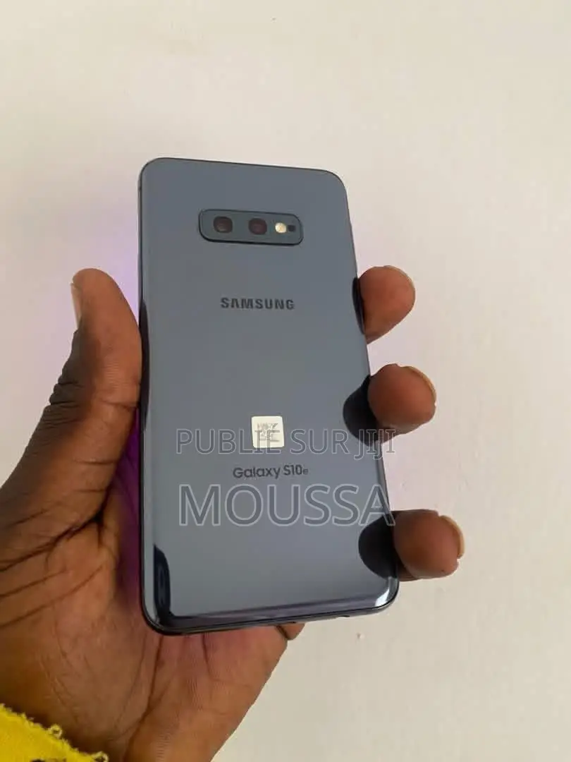 Nouveau Samsung Galaxy S10e 256 GB Noir
