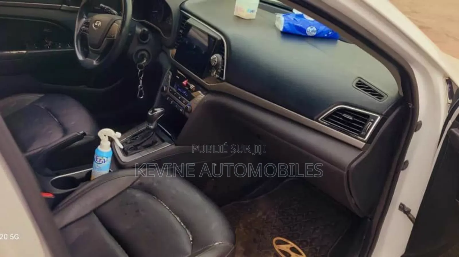 Hyundai Avante 2018 Blanc