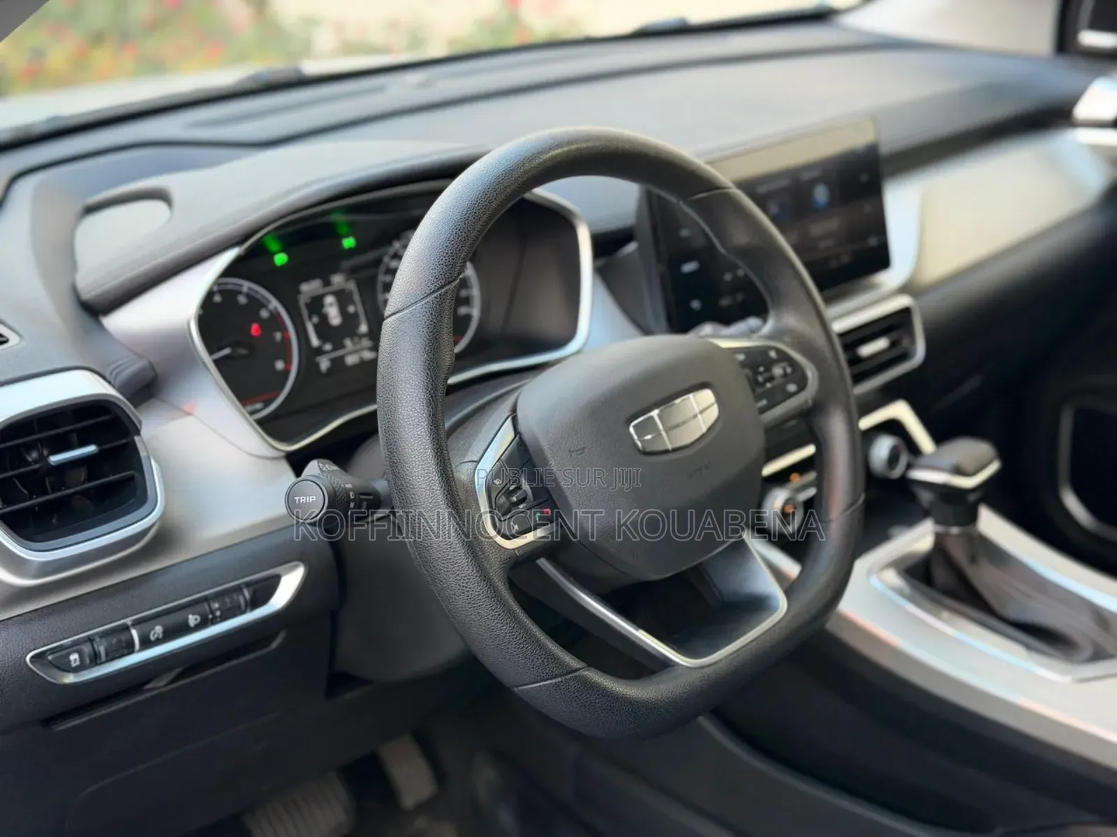 Nouveau Geely Coolray 2025 Argenté