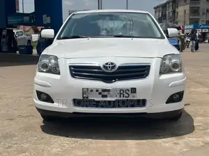 Toyota Avensis 2005 Blanc