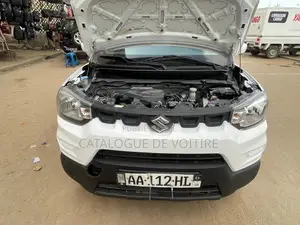 Suzuki S-Presso 2024 Blanc