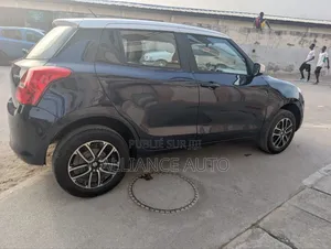 Suzuki Swift 2023 Bleu