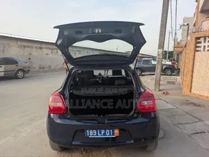 Suzuki Swift 2023 Bleu