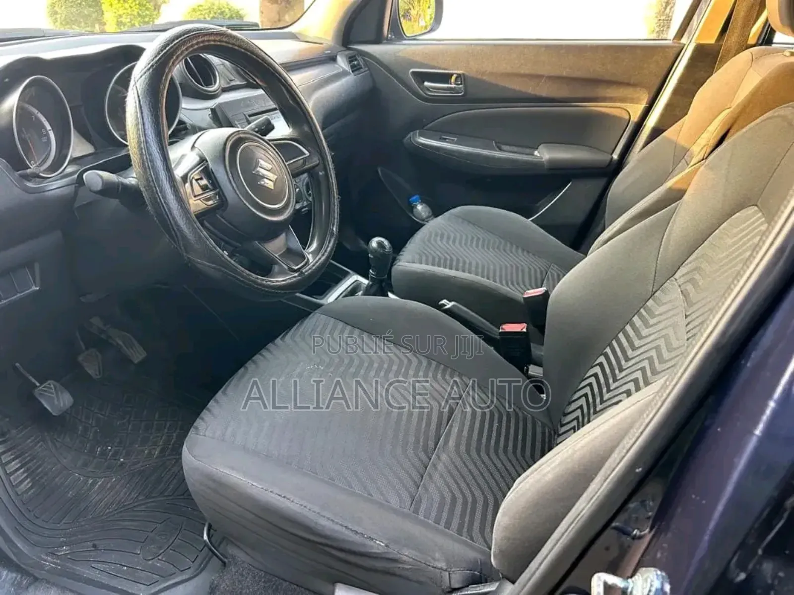 Suzuki Swift 2023 Bleu