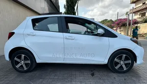 Toyota Yaris 2018 Blanc