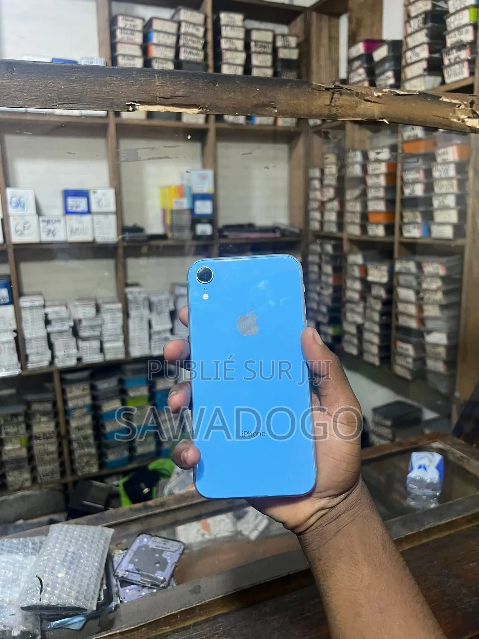 Nouveau Apple iPhone XR 64 GB Bleu