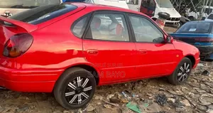 Toyota Corolla 2002 Rouge