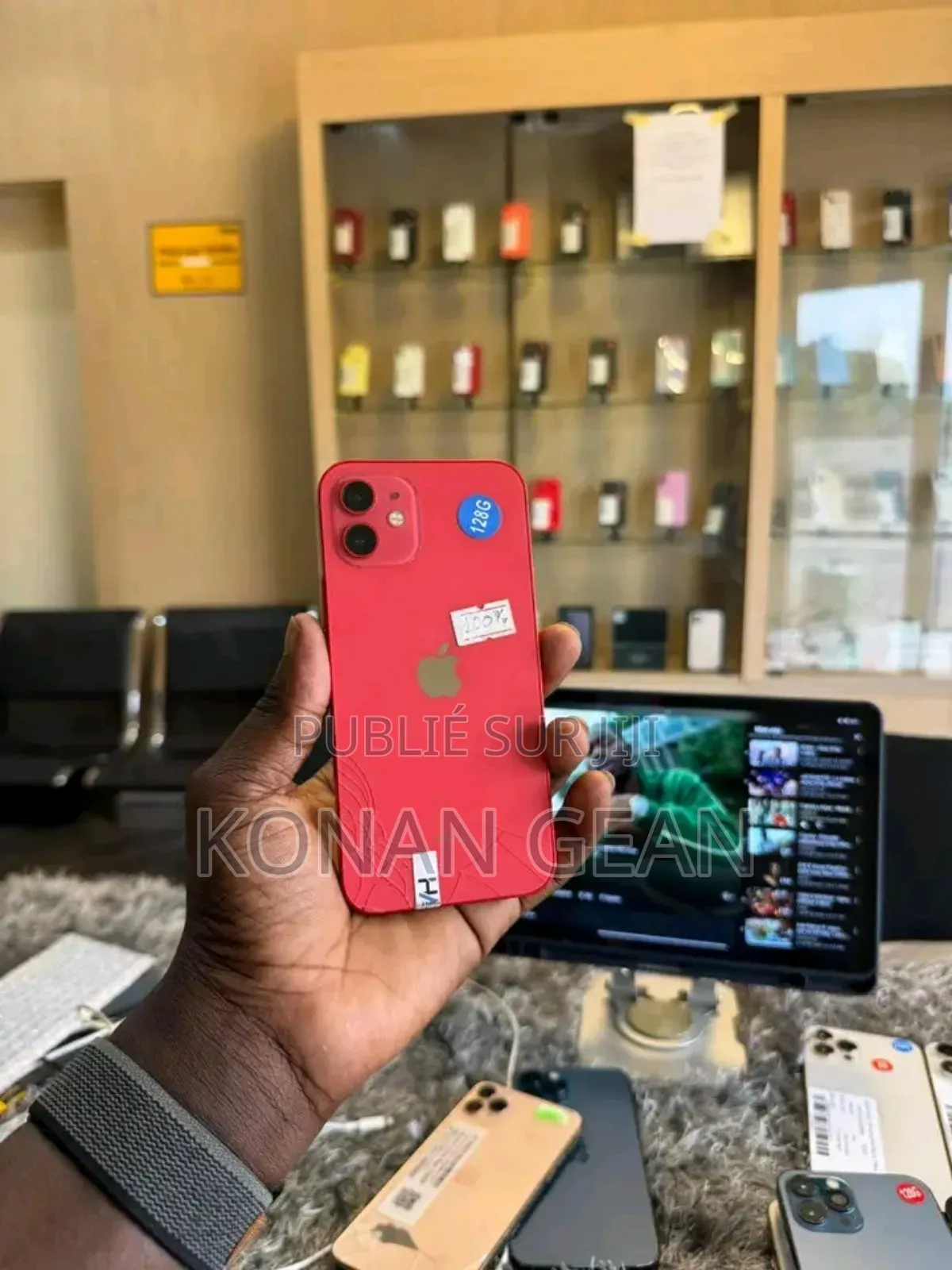 Nouveau Apple iPhone 11 128 GB Rouge