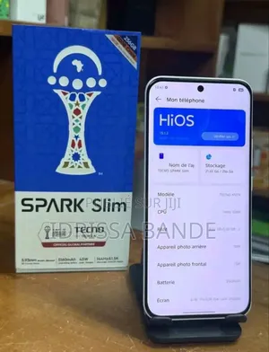 Nouveau Tecno Spark Slim 256 GB Blanc