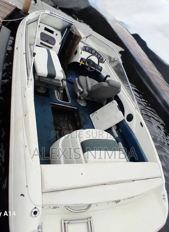 En Vente Coque in-Bord Importer Vendu Sans Moteur- Ni Chariot