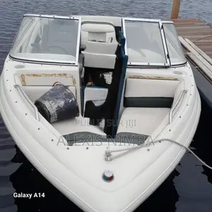 En Vente Coque in-Bord Importer Vendu Sans Moteur- Ni Chariot