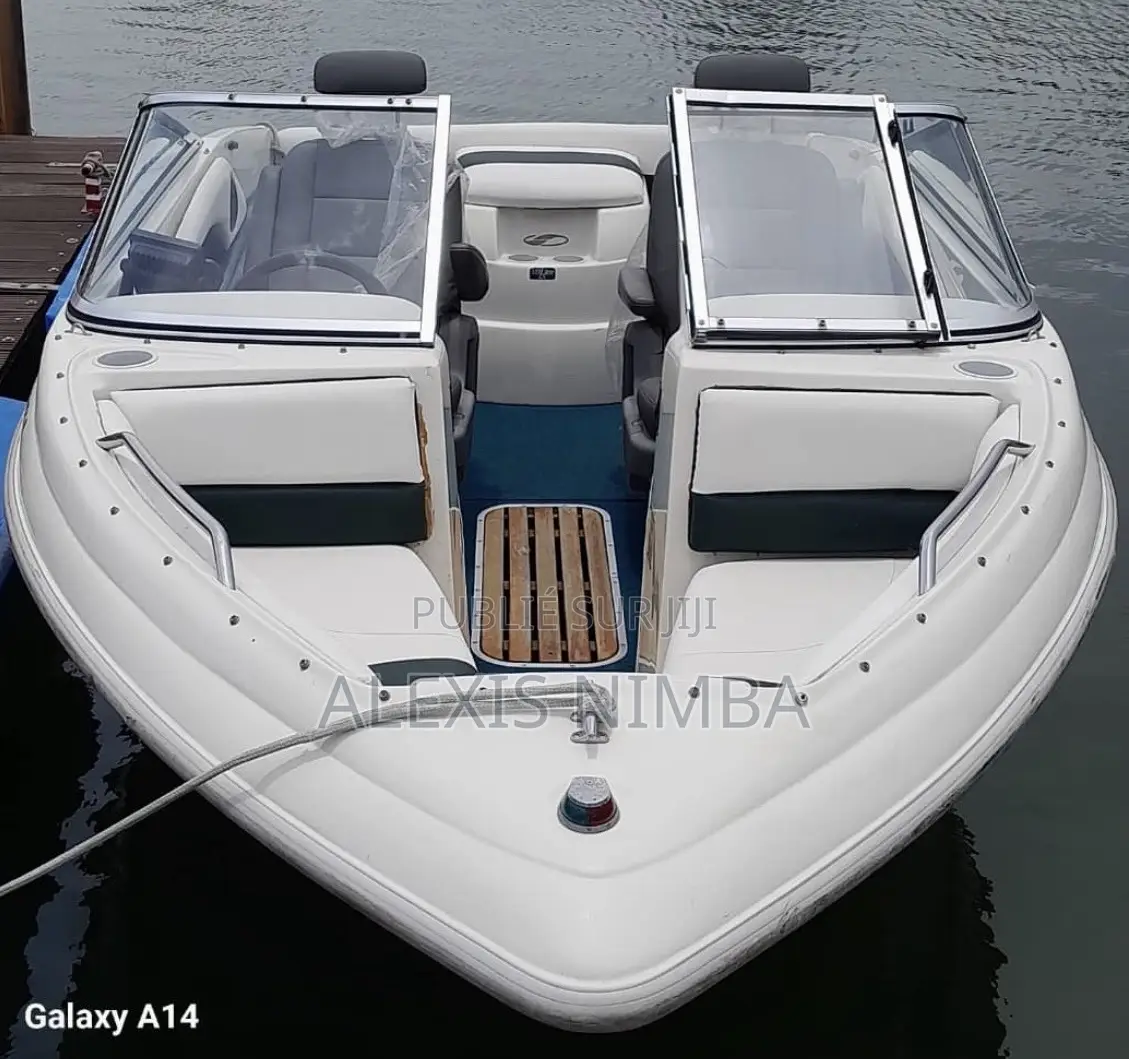 En Vente Coque in-Bord Importer Vendu Sans Moteur- Ni Chariot