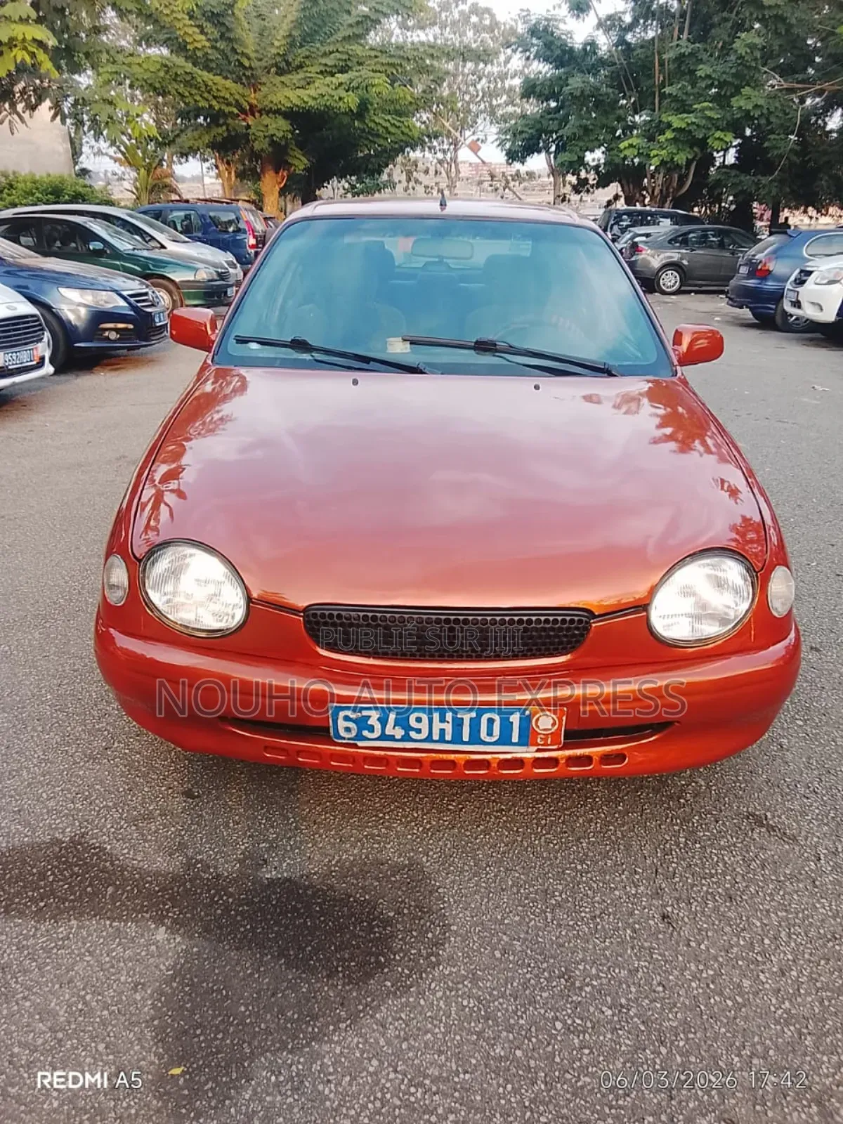 Toyota Corolla 2002 Orange