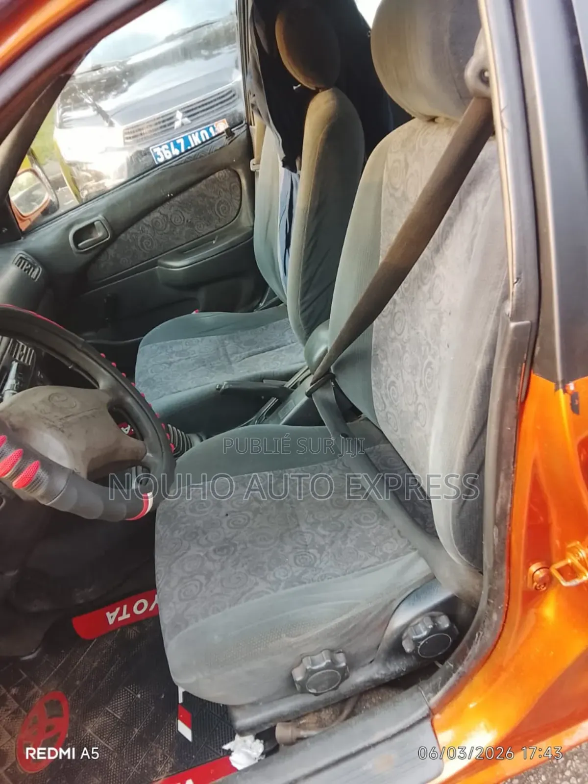 Toyota Corolla 2002 Orange