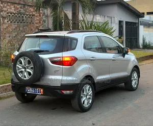 Ford Escape 2016 Gris