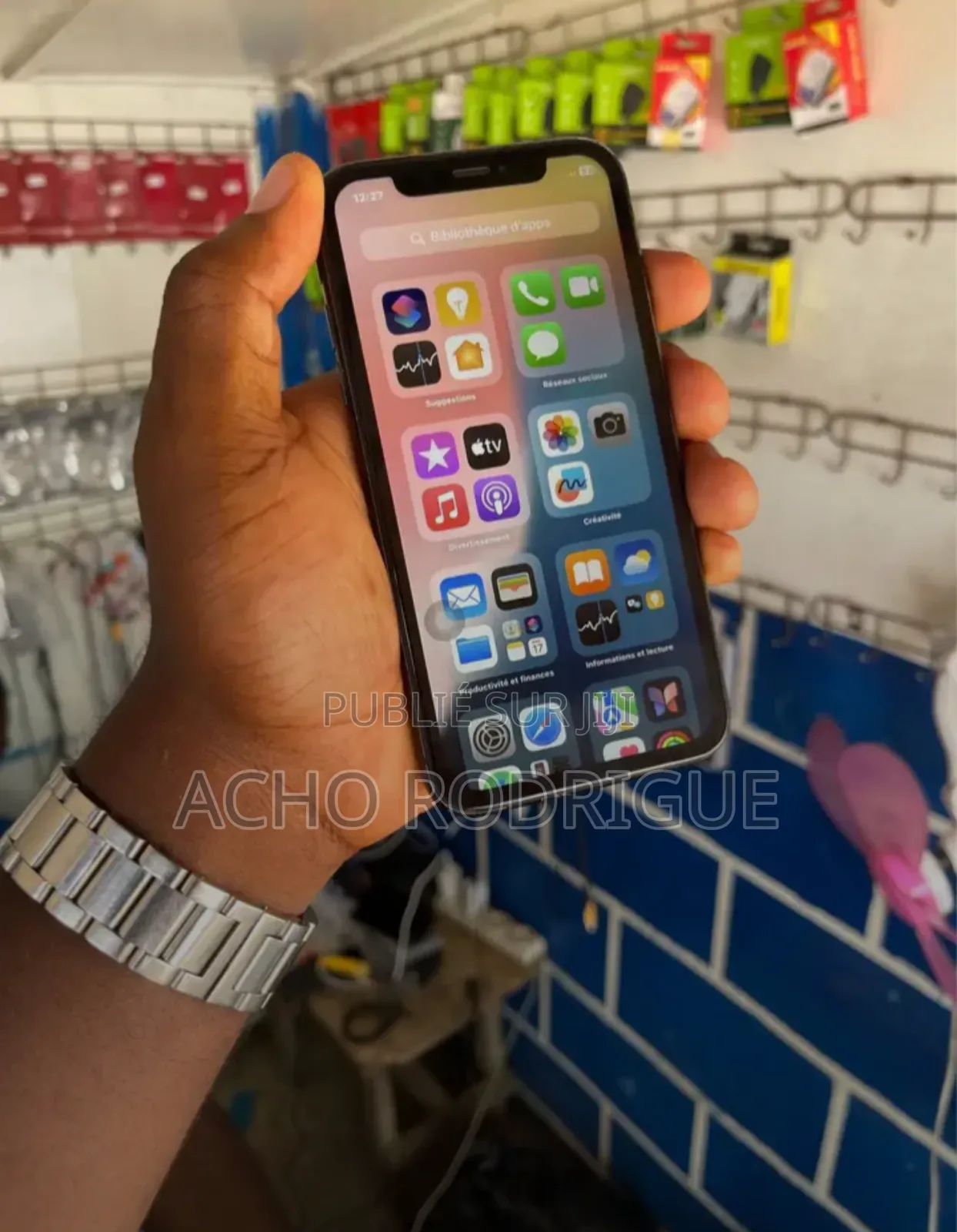 Nouveau Apple iPhone XR 128 GB Gris