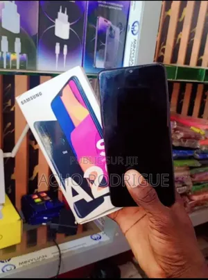 Nouveau Samsung Galaxy S20 128 GB Noir