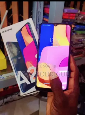 Nouveau Samsung Galaxy S20 128 GB Noir