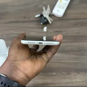 Nouveau Apple iPhone XR 128 GB Blanc