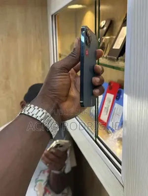 Nouveau Apple iPhone 11 Pro Max 256 GB Bleu