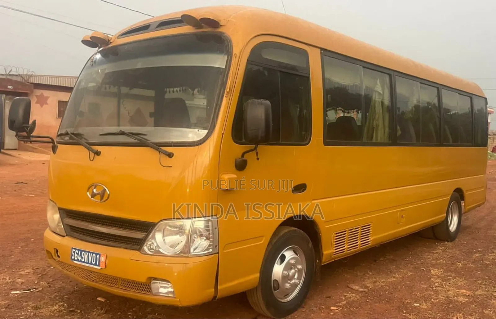 Hyundai County 2013 Jaune