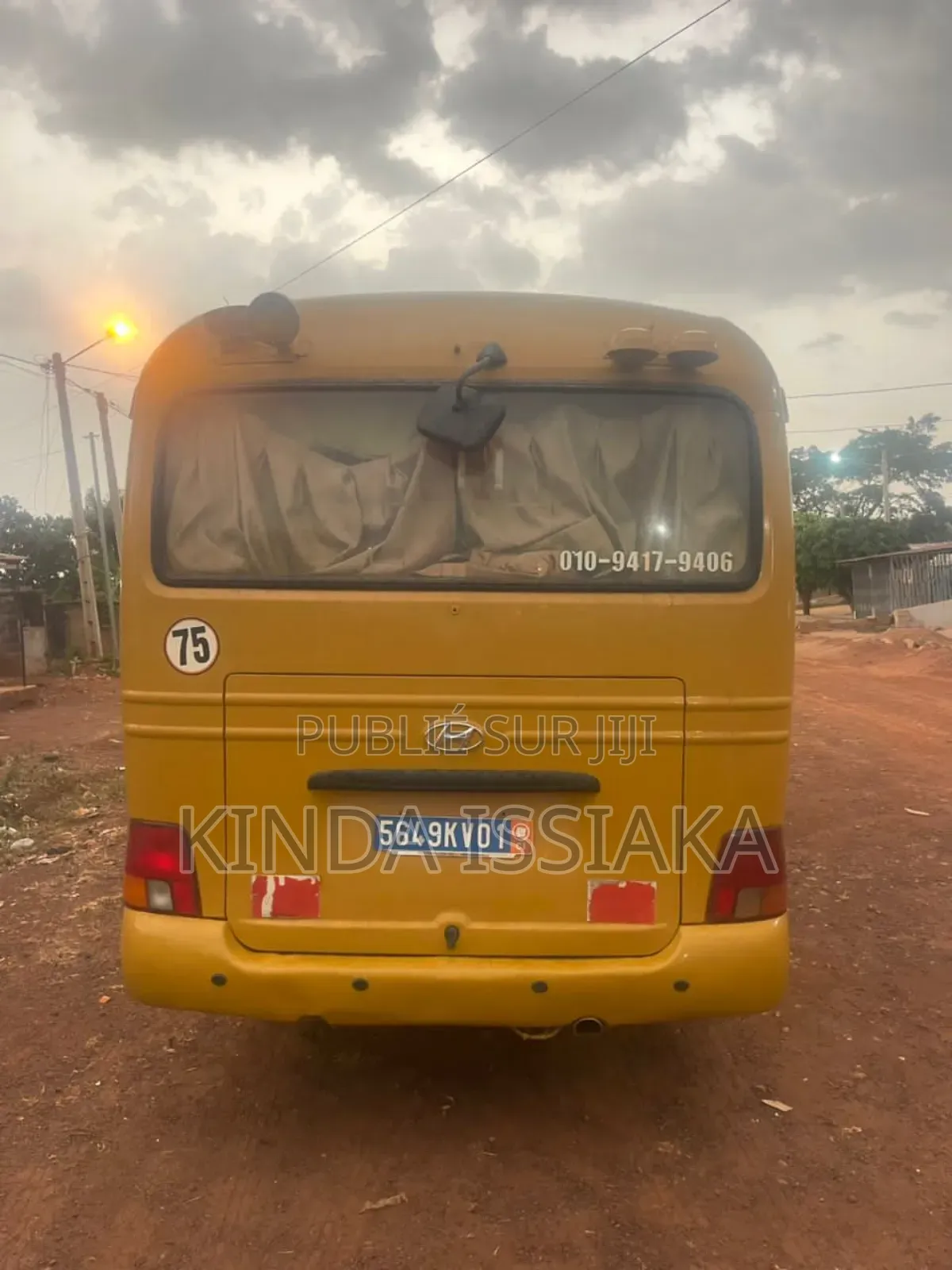 Hyundai County 2013 Jaune