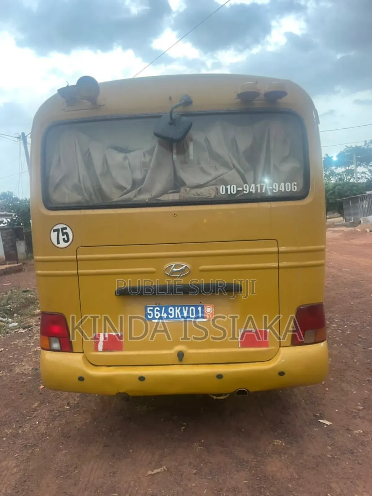 Hyundai County 2013 Jaune
