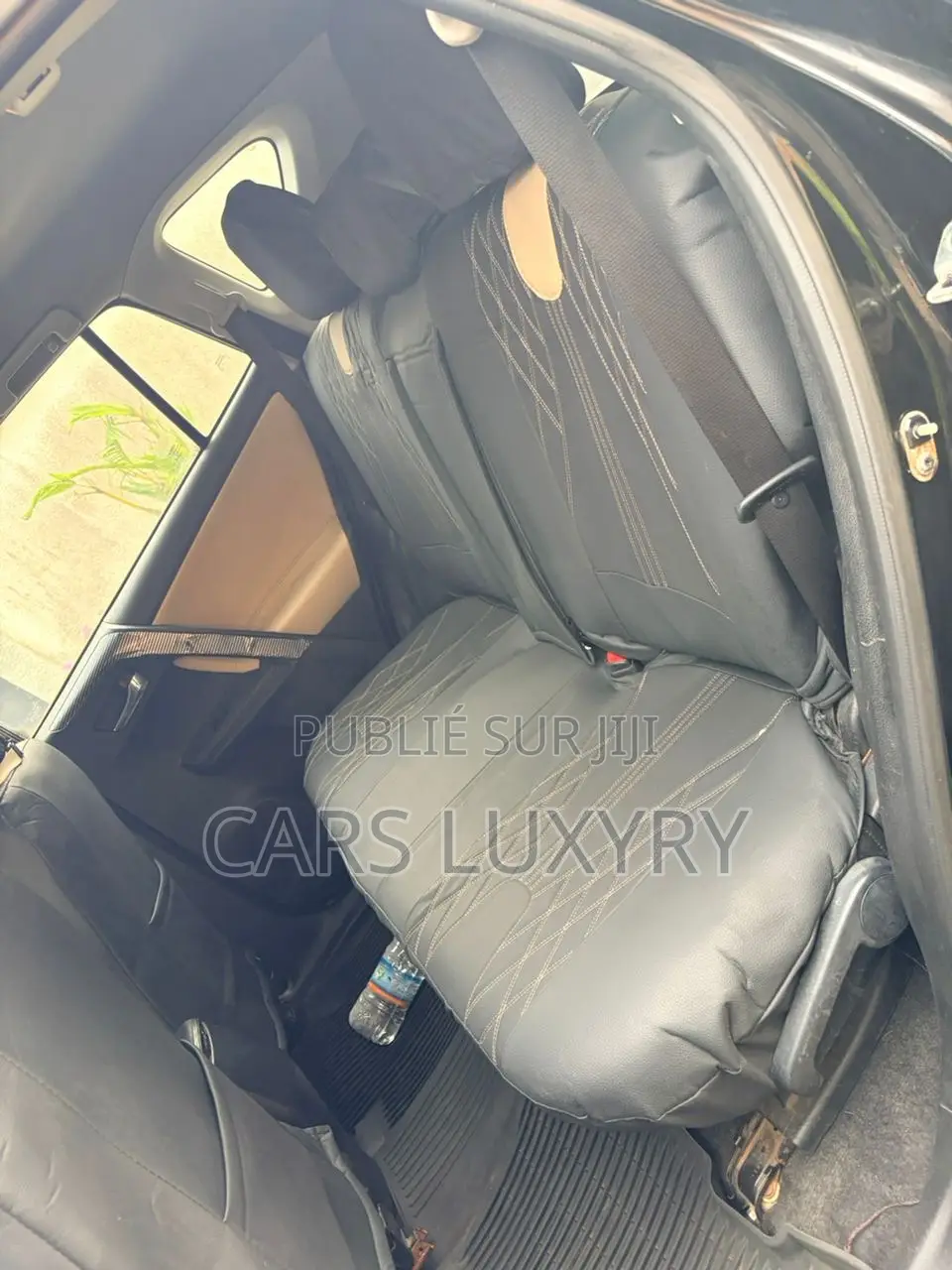 Toyota RAV4 XLE 4dr SUV AWD (2.5L 4cyl 6A) 2015 Noir