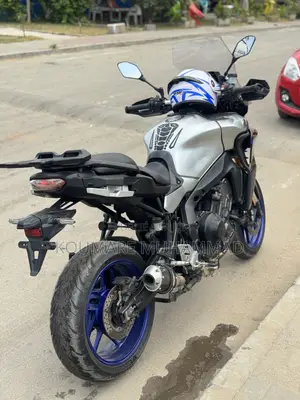 Yamaha Autre 2023 Gris