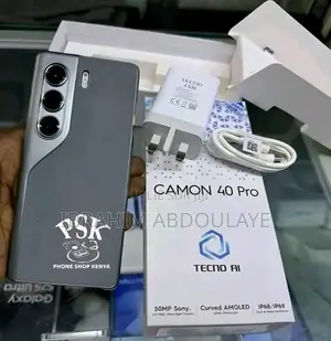 Nouveau Tecno Camon 40 Pro 5G 256 GB Noir