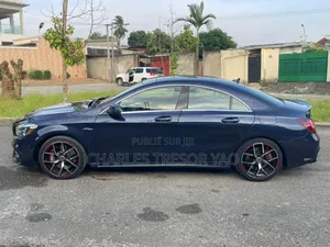 Mercedes-Benz CLA-Class AMG CLA 45 4MATIC Sedan 2017 Bleu