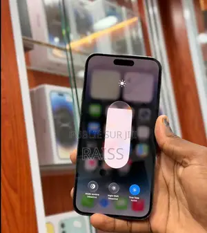 Nouveau Apple iPhone 14 Pro 512 GB Violet