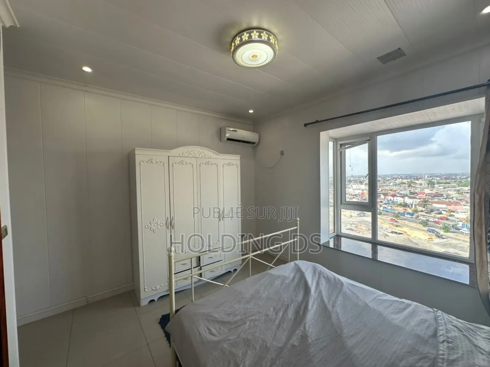 Furnished 3chbre Appartement dans Location Immobilière, Marcory à Louer