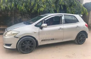 Toyota Auris 2002 Beige