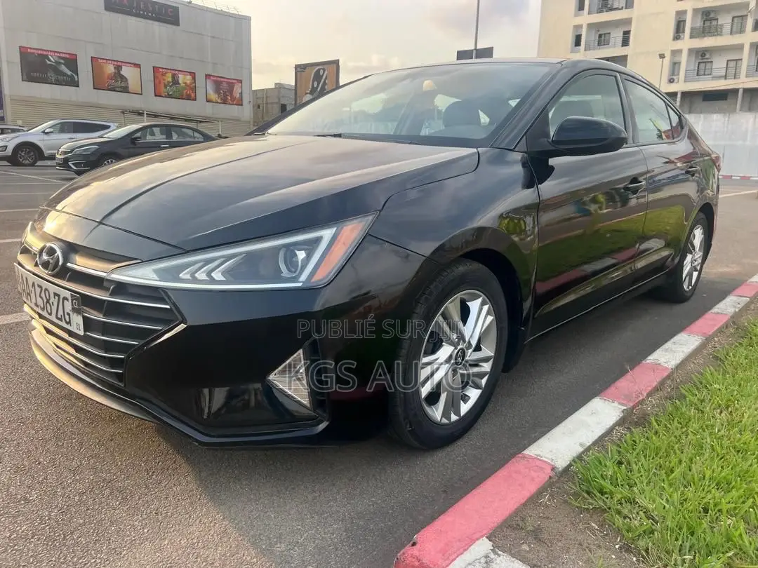 Hyundai Elantra SE 2020 Noir Mat