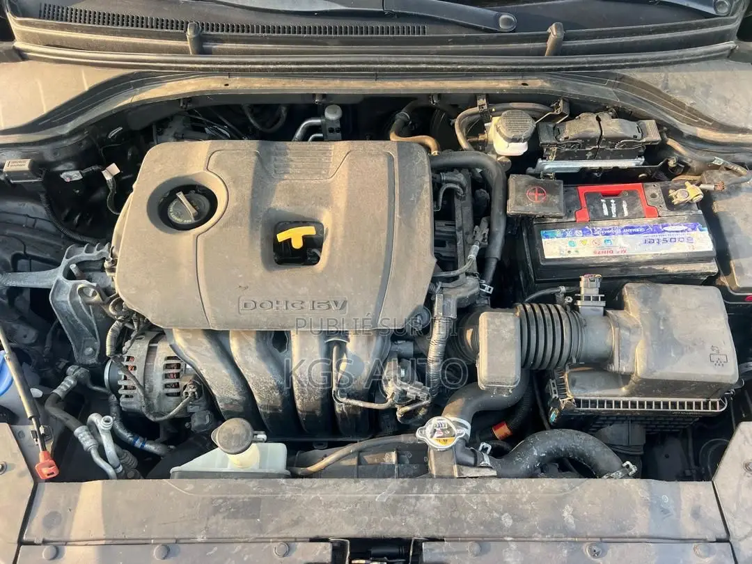 Hyundai Elantra SE 2020 Noir Mat